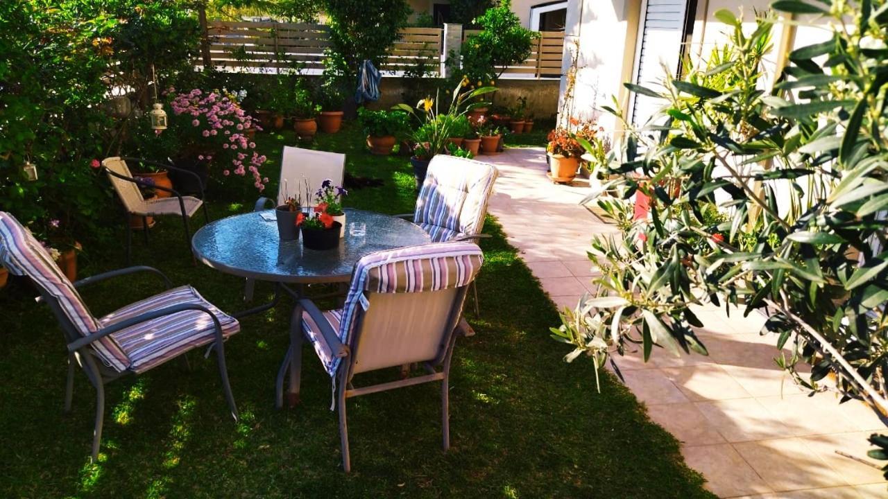 Xrysa'S Garden Apartment Mesolóngion Екстериор снимка